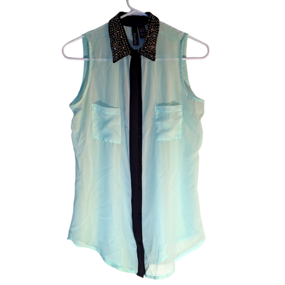 Fun & Flirt women’s sheer top Size medium EUC